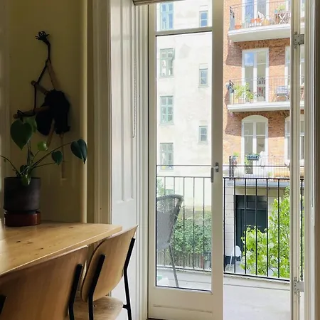 Apartmentincopenhagen 1696 *